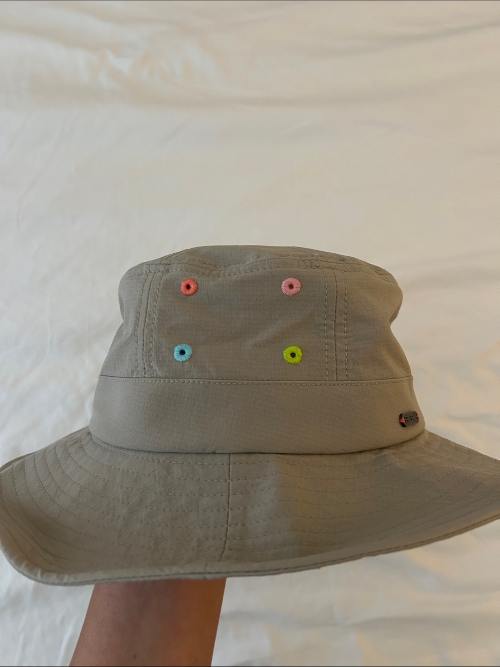 Pistil tan bucket hat